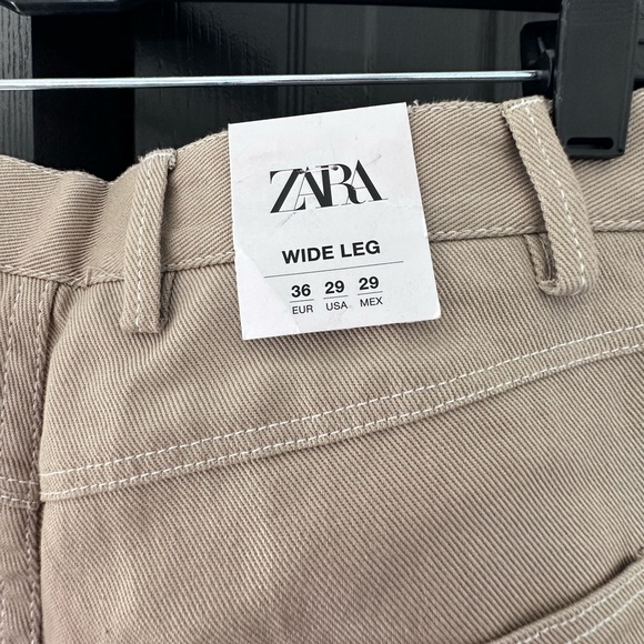 Wide Leg Pants - Picture 2 of 4